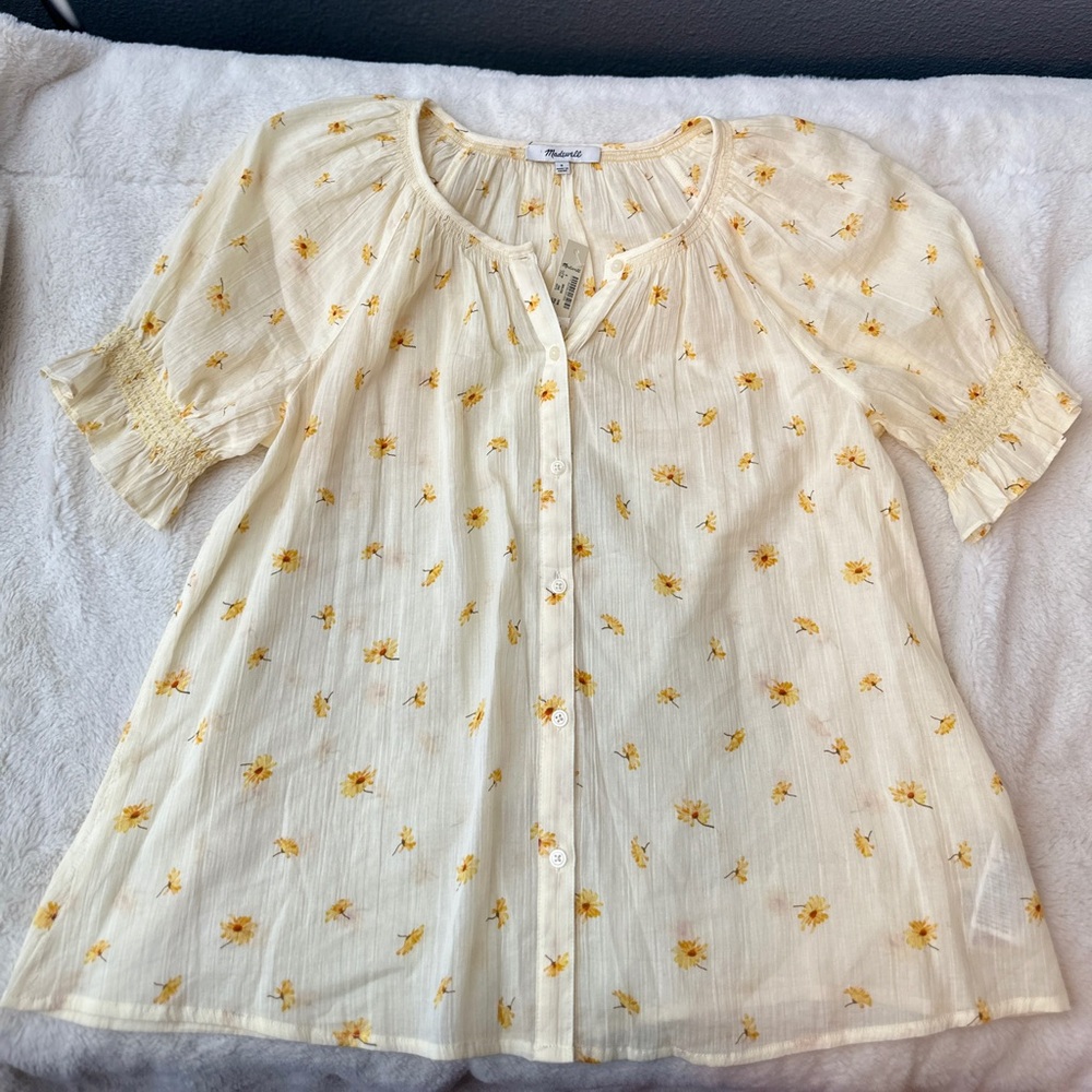 Madewell smocked button up top - Picture 2 of 6